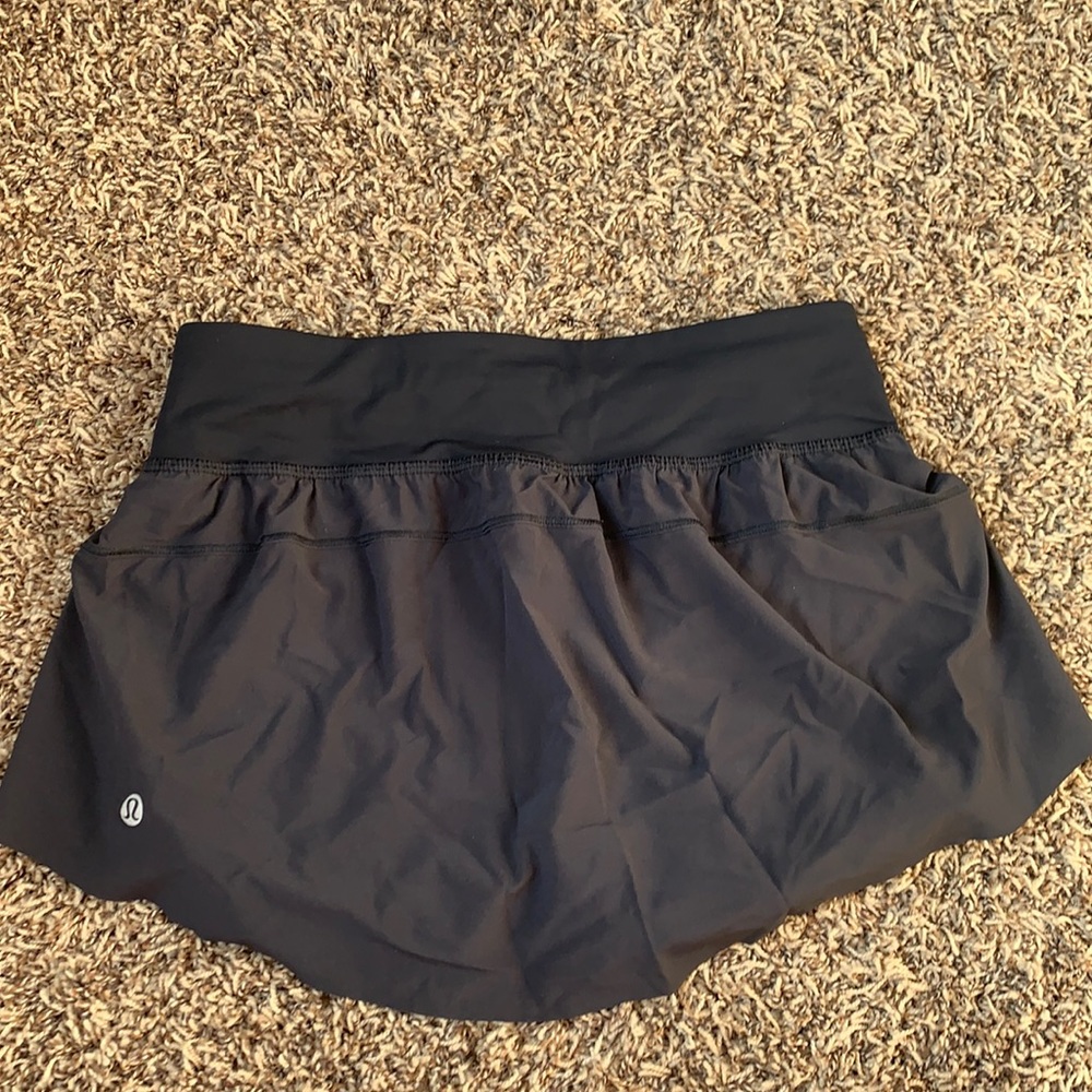 lululemon black play off the pleats mid-rise skirt